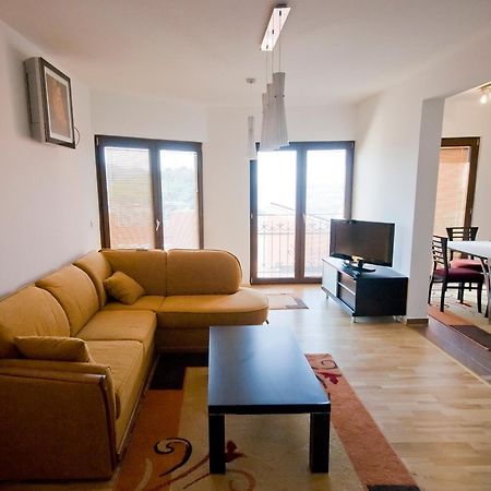 Apartments Ivan Petrovac Chambre photo