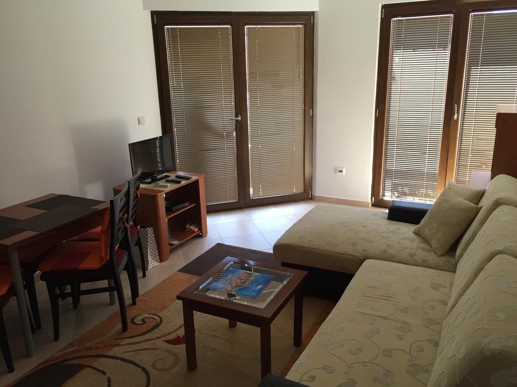 Apartments Ivan Petrovac Chambre photo