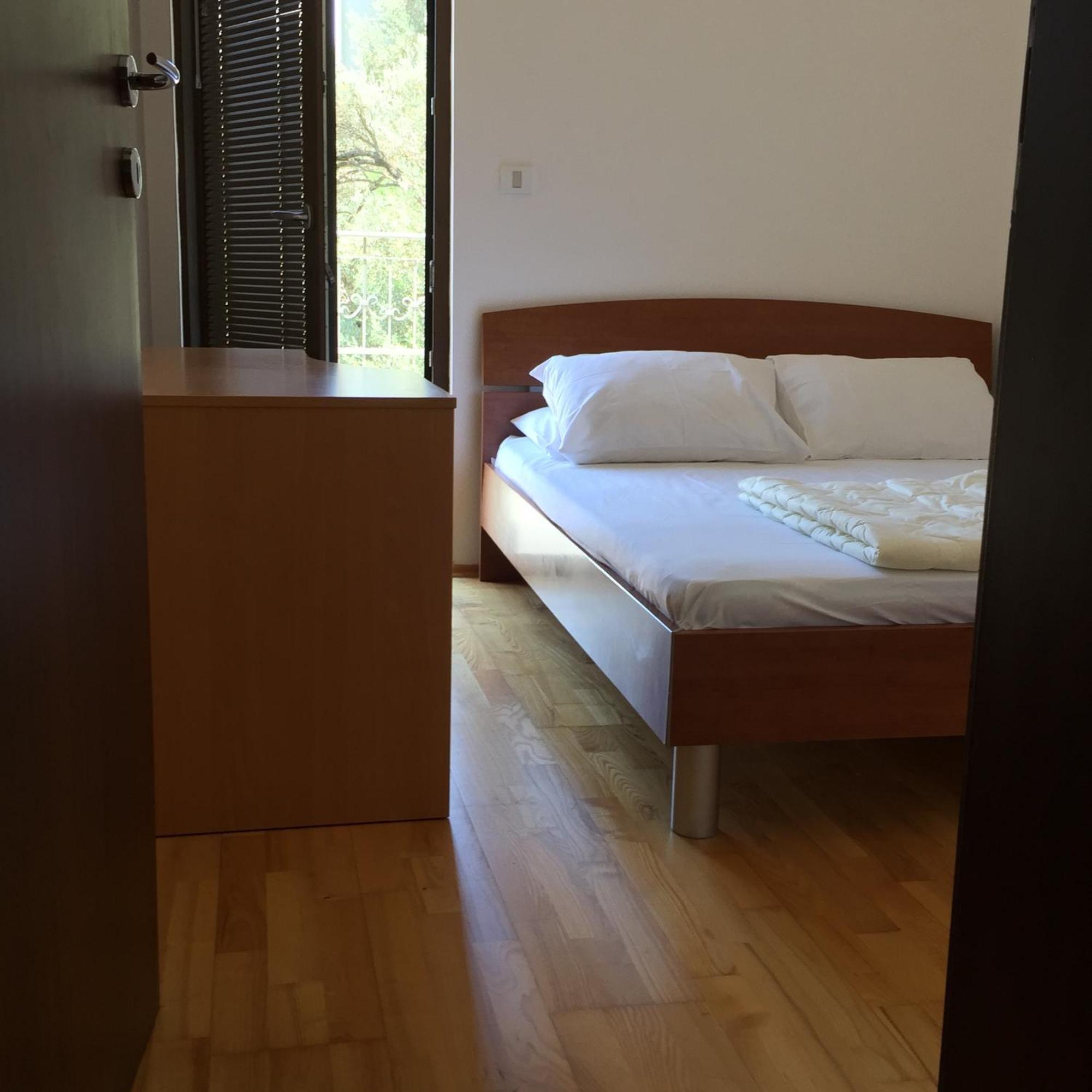 Apartments Ivan Petrovac Chambre photo