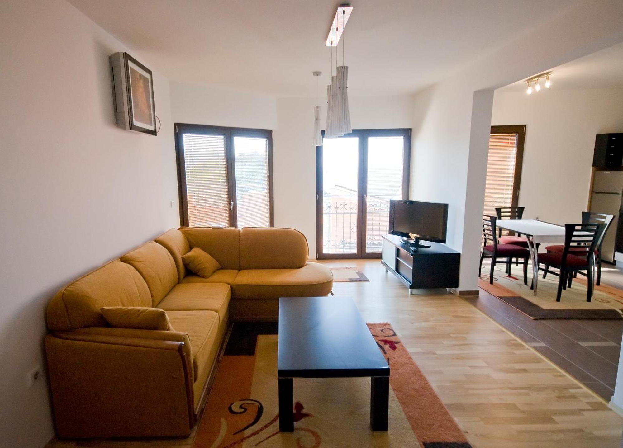 Apartments Ivan Petrovac Chambre photo