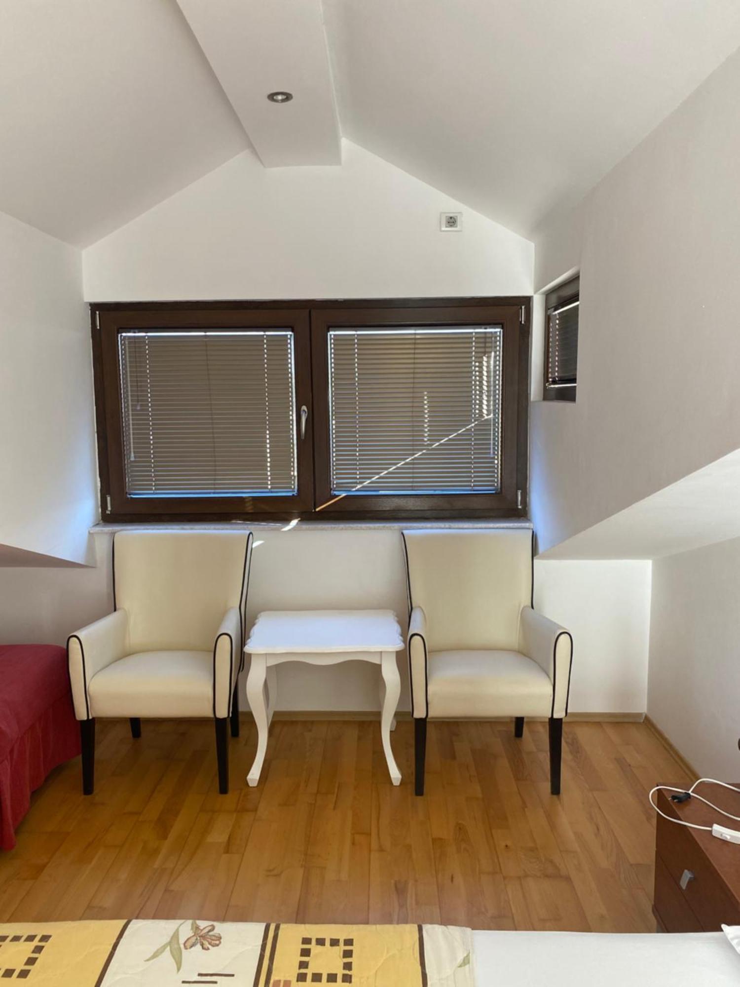 Apartments Ivan Petrovac Extérieur photo