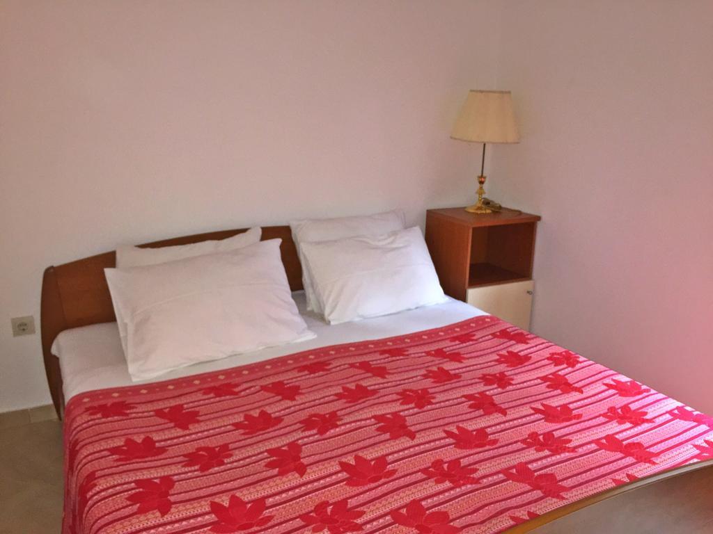 Apartments Ivan Petrovac Extérieur photo